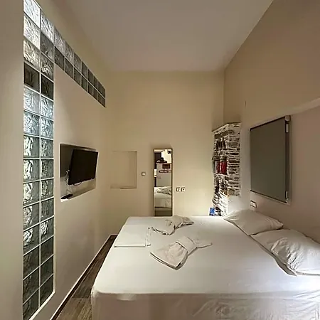 Otel Afrodite Istérnia