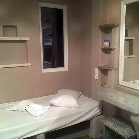Otel Afrodite 2*